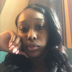 Meet your Posher, Janee